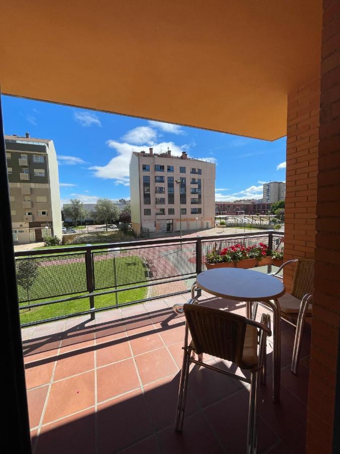 Hostal Santiago 2 บูร์โกส ภายนอก รูปภาพ
