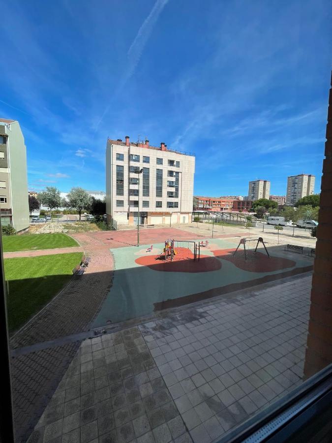 Hostal Santiago 2 บูร์โกส ภายนอก รูปภาพ