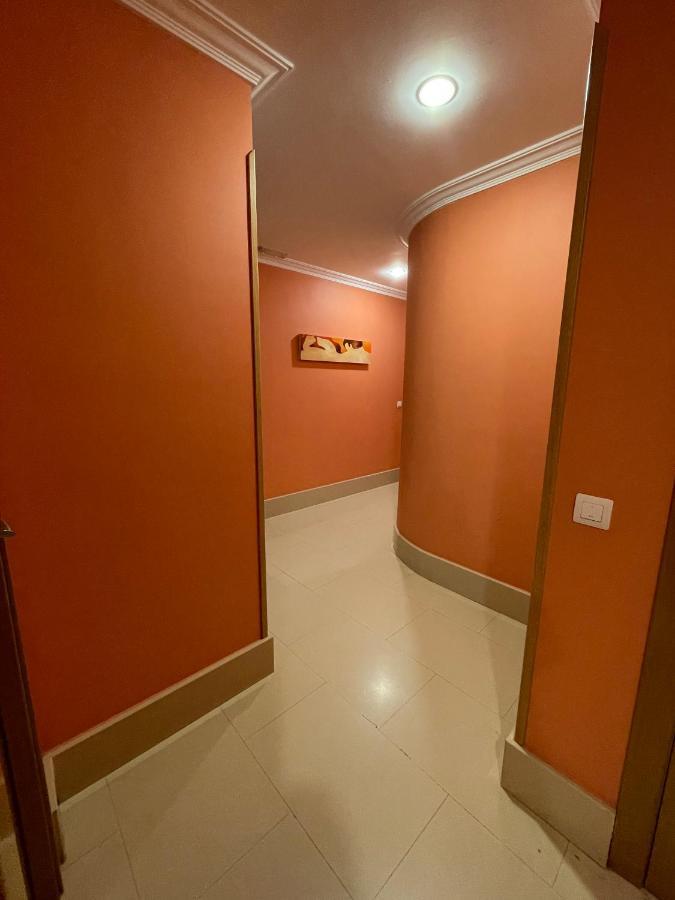 Hostal Santiago 2 บูร์โกส ภายนอก รูปภาพ
