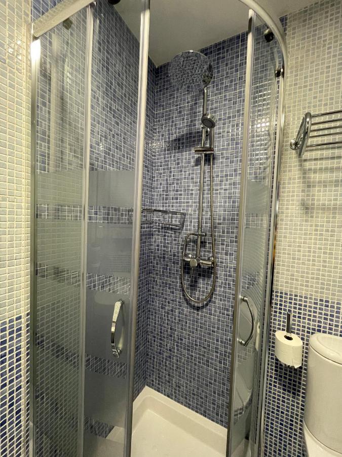 Hostal Santiago 2 บูร์โกส ภายนอก รูปภาพ